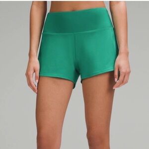 lululemon athletica Emerald Green speed up short
